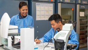 Careers at a medical lab in Hawaii, DLS workers